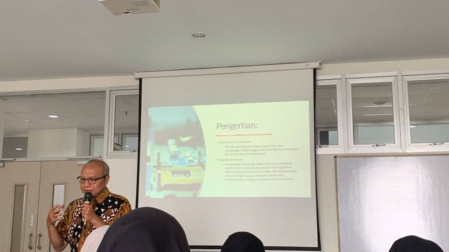 Sumber Gambar: Dokumentasi Pribadi pada saat Mata Kuliah Bisnis Digital. Universitas Muhammadiyah Yogyakarta. (Foto: Fathiyya Utami)