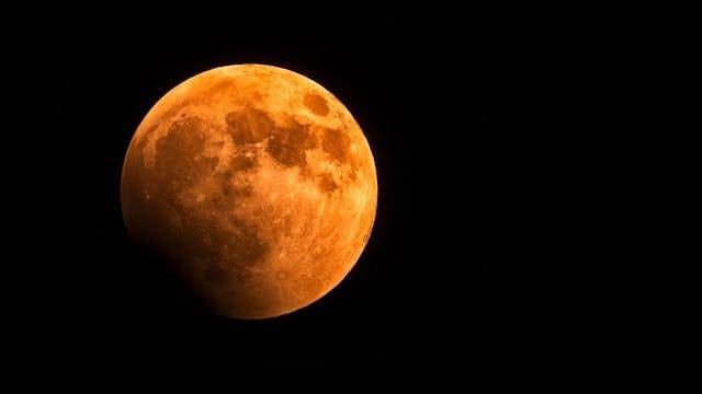 Bagaimana bentuk bulan. Foto hanya ilustrasi. Sumber: Pexels/GEORGE DESIPRIS