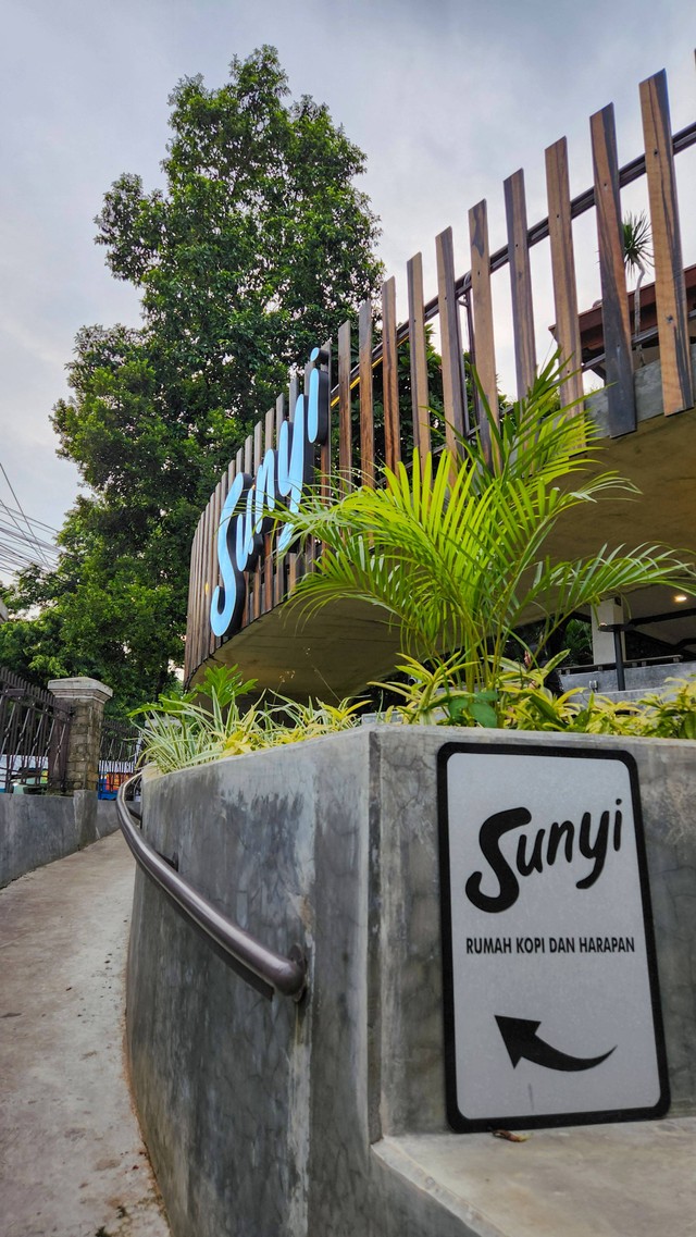 Sunyi Coffee di Taman Ayodia, Barito, Jakarta Selatan. Foto: Azalia Amadea/kumparan