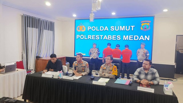 Konpers Polrestabes Medan kasus Kades di Kabupaten Deli Serdang. Foto: Dok. Istimewa