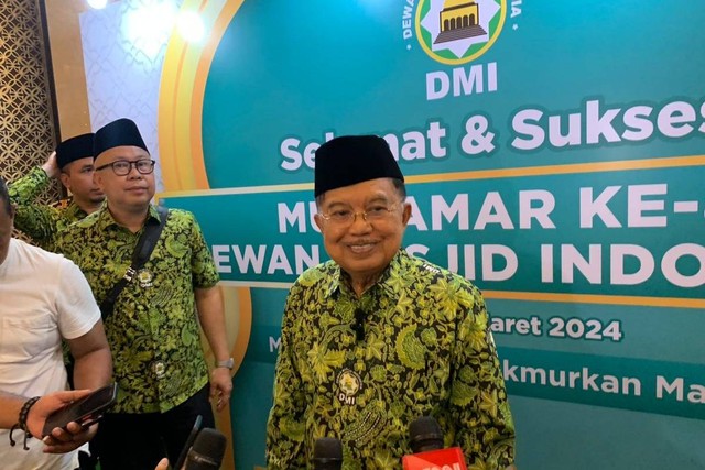 Wapres ke 10 dan 12 RI sekaligus Ketua DMI Jusuf Kalla di Mukatamar DMI, Jumat (1/3/2024). Foto: Paulina Herasmaranindar/kumparan