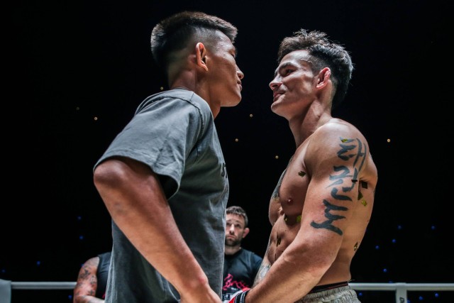 Tang Kai (kiri) dan Thanh Le akan bertarung demi menentukan siapa raja MMA kelas bulu ONE Championship. Foto: ONE Championship