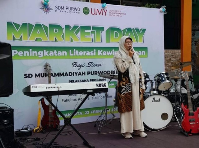 Kegiatan Market Day (Sumber: Dyah Pikanthi Diwanti)