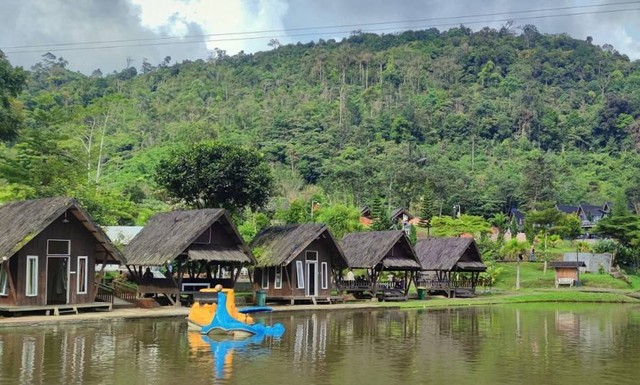 Kampung Batu Malakasari. Foto hanyalah ilustrasi bukan tempat sebenarnya. Sumber: Unsplash/Jopi Doloksaribu