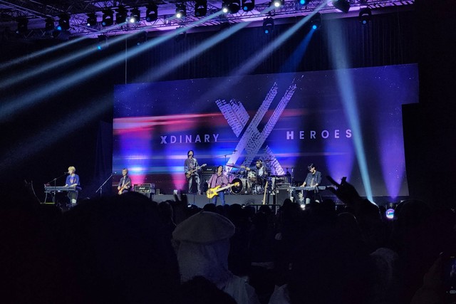 Band rock Korea Selatan Xdinary Heroes menggelar konser perdana di Jakarta (Break the Brake) di The Kasablanka Hall, Sabtu (2/3/2024). Foto: Ela Nurlaela/kumparan