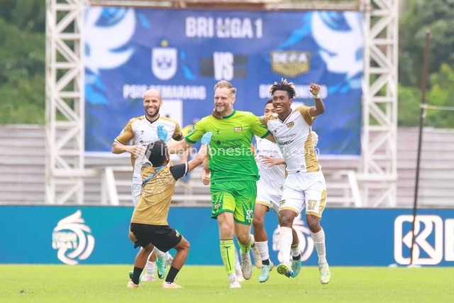 Dewa United dalam sebuah laga putaran kedua Liga 1 2023/24. Foto: ligaindonesiabaru.com