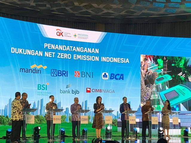 Acara "Indonesia Banking Road to Net Zero"  yang diselenggarakan oleh Otoritas Jasa Keuanga (OJK), di Jakarta, Senin (4/3). Dok. Bank bjb.