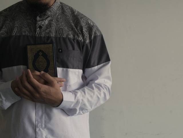 Jika Menghadapi Orang uang Dalam Syakaratul Maut, Maka yang Harus Dilakukan. Foto Hanya Ilustrasi. Sumber Foto: Unsplash.com/Masjid Pogung Dalangan