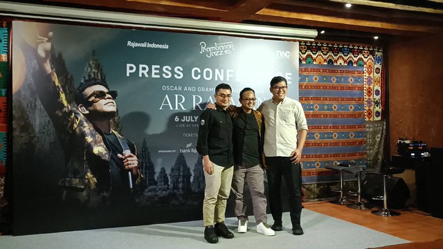 Konferensi Pers AR Rahman tampil di Prambanan Jazz, kawasan Cikini, Jakarta Pusat, Selasa (5/3). Foto: Giovanni/kumparan