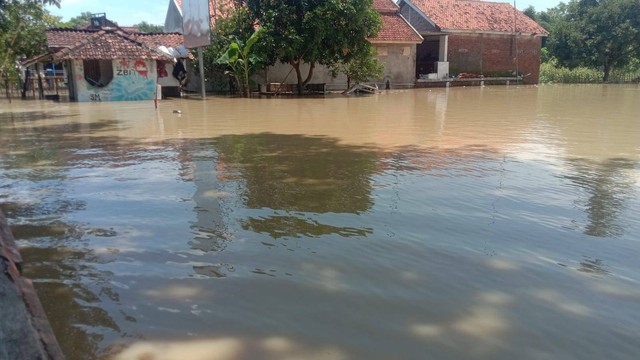 Banjir besar yang melanda 9 wilayah Kecamatan di Kabupaten Cirebon timur. Foto: Istimewa