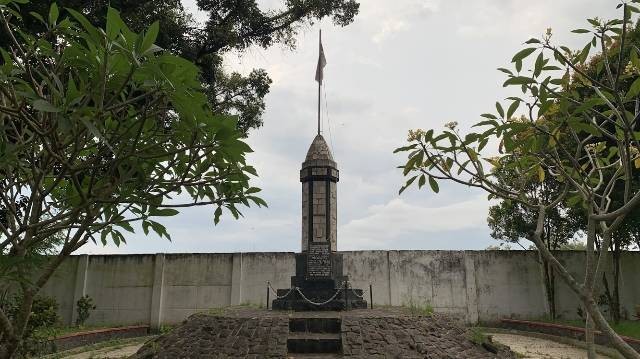 Ilustrasi Monumen di Bandung (Bukan Gambar Sebenarnya)|Unsplash| Muhammad Thoha Ma’ruf