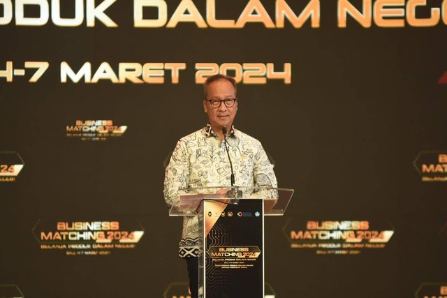 Menteri Perindustrian Agus Gumiwang memberikan sambutan saat acara Business Matching 2024 "Belanja Produk Dalam Negeri" yang diselenggarakan di Sanur, Bali, Kamis (7/3/2024). Foto: Dok. Pertamina
