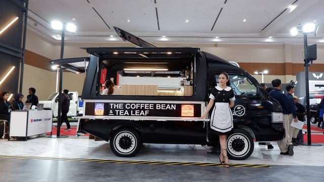 Suzuki Carry jadi kedai kopi keliling di GIICOMVEC 2024. Foto: Aditya Pratama Niagara/kumparan