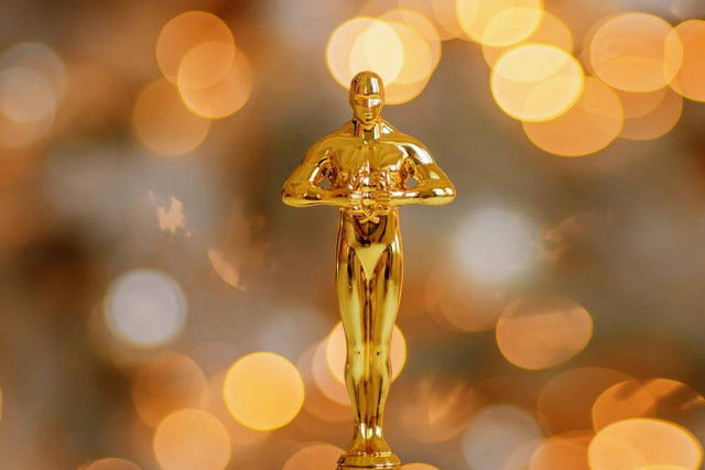 Ilustrasi piala oscar. Foto: Olha Yefimova/Shutterstock