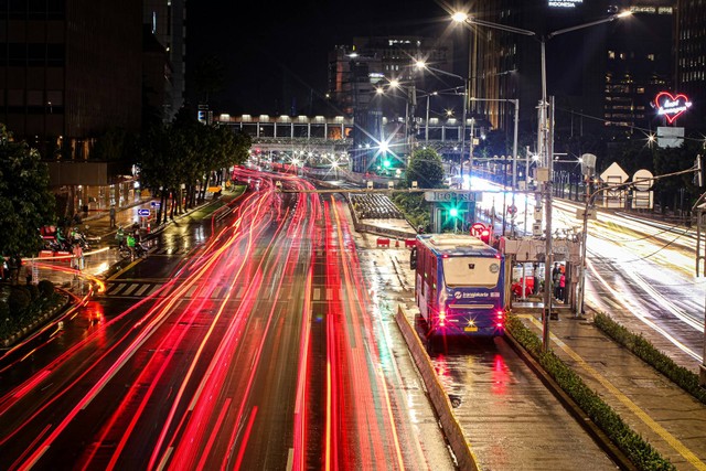 Rute Amari Transjakarta. Foto hanya ilustrasi, bukan tempat sebenarnya. Sumber: Unsplash/Farrel