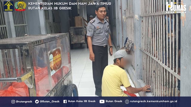 Komitmen Pemenuhan Hak WBP Rutan Gresik Dengan Pembagian Takjil Selama ...