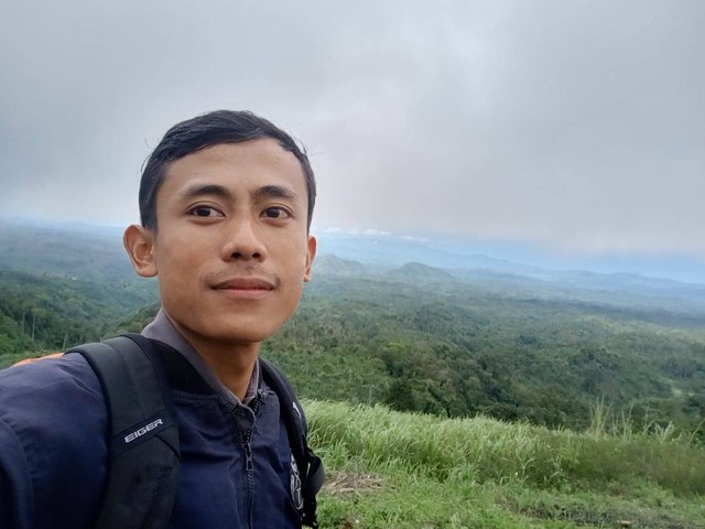 Destinasi Bukit Nyampiw, Camping Ground Baru yang Menawan di Tanggamus