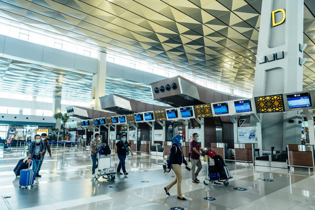 Konter check-in Soetta. Foto: Julius Bramanto/Shutterstock