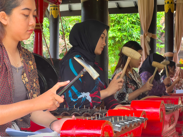 Sebanyak 20 instruktur gamelan mengikuti Workshop Instruktur Gamelan DIsbud DIY. Foto: Nawalre / Pandangan Jogja