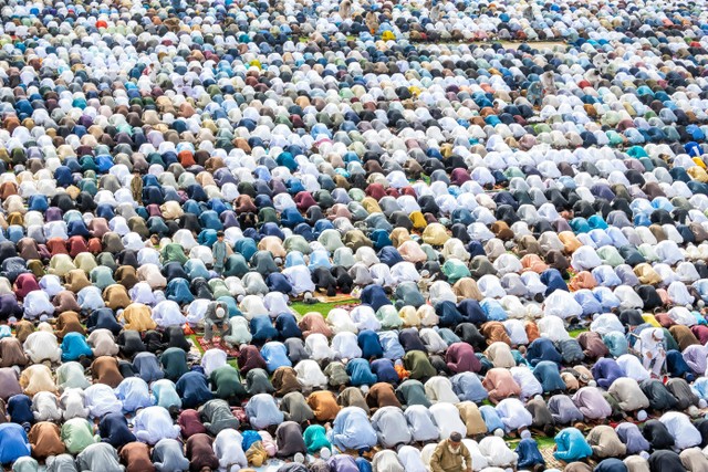 Tarawih dan witir adalah salat sunnah yang dilaksanakan pada bulan Ramadan. Foto: Pexels.com