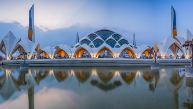 Masjid PUSDAI Jawa Barat. Foto hanya ilustrasi, bukan tempat sebenarnya. Sumber: Unsplash/Ache Dipro