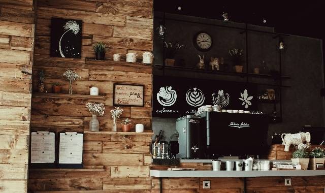 Ilustrasi Cafe Tersembunyi di Bandung (Bukan Gambar Sebenarnya)|Pexels|Afta Putta Gunawan