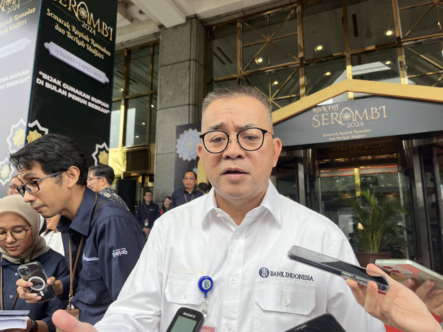 Kepala Departemen Pengelolaan Uang Bank Indonesia (BI) Marlison Hakim dalam Kick Off Serambi 2024 di Gedung Bank Indonesia, Jumat (15/3/2024). Foto: Ghinaa Rahmatika/kumparan