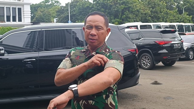Panglima TNI Agus Subiyanto di kantor Menkopolhukam, Jumat (15/3/2024). Foto: Hedi/kumparan