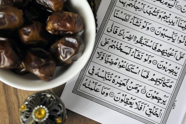 ilustrasi ayat tentang puasa Ramadan dalam Alquran. Foto: pexels.com. 