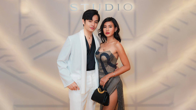 Angga Yunanda dan Shenina Cinnamon bertemu sederet artis Korea di acara Bulgari Studio Global Event. Foto: IG/@angga