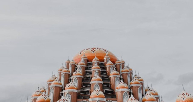 Masjid Al-Imtizaj. Foto hanyalah ilustrasi bukan tempat sebenarnya. Sumber:  Unsplash/Yusril Dalia