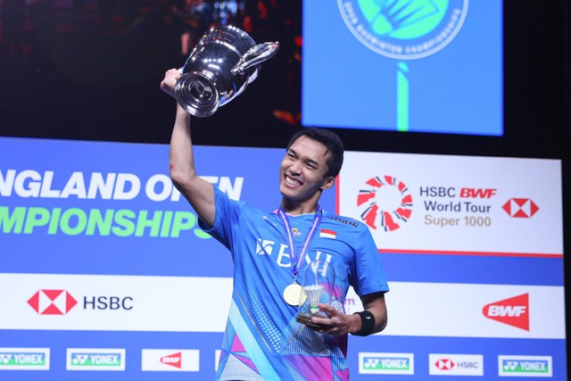 Jonatan Christie usai final All England 2024, Minggu (17/3/2024). Foto: PBSI