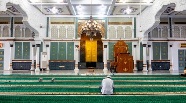 Ilustrasi Bacaan Niat Itikaf di Masjid, Foto: Unsplash/Sangga Rima Roman Selia