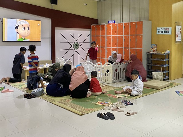 Taman bermain anak di Masjid Islamic Center Universitas Ahmad Dahlan (UAD) (Dok. Istimewa)