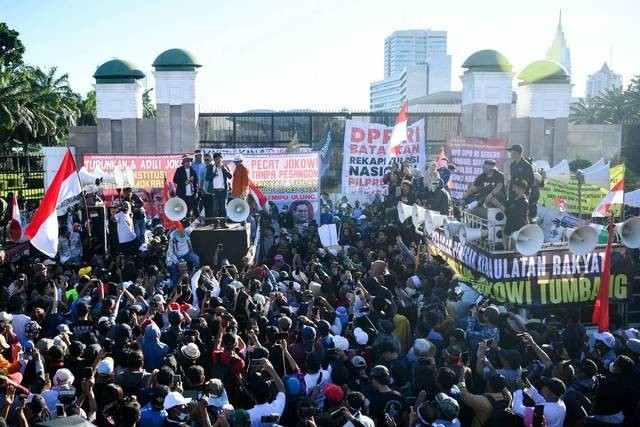 Ilustrasi Demonstrasi Tuntut Pelaksanaan Hak Angket. Sumber: kumparan.com
