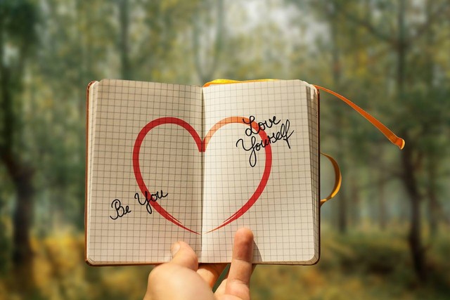 Ilustrari buku catatan kebaikan. Foto: https://pixabay.com/