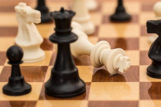 Ilustrasi teknik dasar bermain catur. Foto: Steve Buissinne/Pixabay