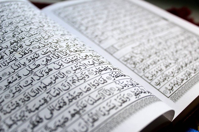 Ilustrasi khutbah Jumat pertengahan ramadan tentang nuzulul quran. Sumber: Pixabay / EmAji
