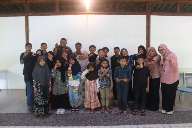 Tim YTSB bersama Panti Asuhan Muhammadiyah Arcamanik & Dago Dream Park