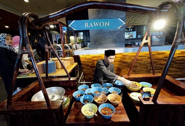 Rawon khas Kota Surabaya, yang menjadi tempat tinggal Sunan Ampel. Foto-foto: Masruroh/Basra