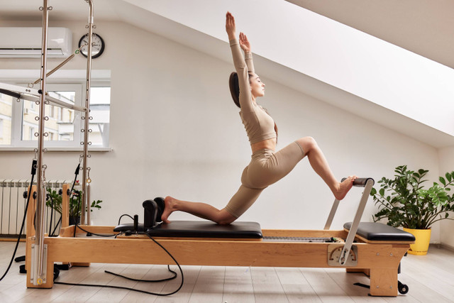 Ilustrasi Pilates Sendiri di Rumah. Foto: Shutterstock