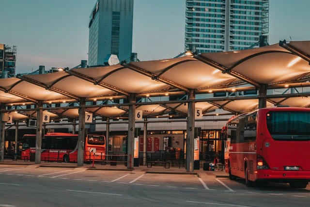 Terminal bus AKAP di Jakarta. Foto hanya ilustrasi. Sumber: Pexels/Ja Kubislav.