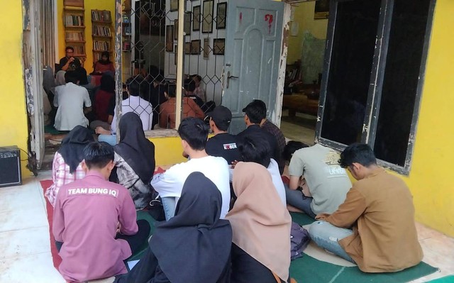 Peserta Kuliah Ramadan Klasika Lampung, pada Minggu (24/3). | Foto: Bella Sardio/ Lampung Geh