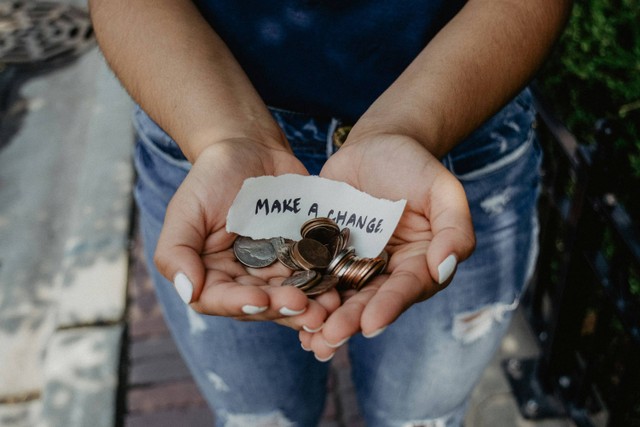 Ilustrasi Nisab Zakat Mal. Foto: Unsplash/Katt Yukawa