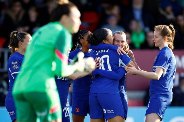 West Ham melawan Chelsea pada pertandingan lanjutan Women's Super League di Stadion Chigwell Construction, London, Inggris, Minggu (24/3/2024). Foto: John Sibley/REUTERS