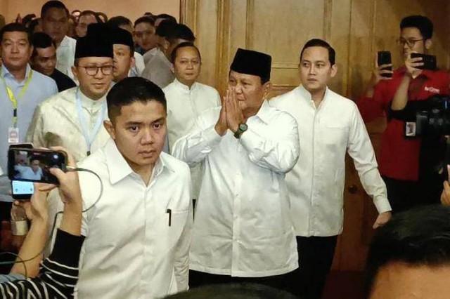 Tim Kampanye Nasional (TKN) Prabowo-Gibran menggelar acara 'Silaturahmi dan Buka Puasa Bersama Presiden dan Wakil Presiden Terpilih RI 2024-2029' di Ritz Carlton Hotel, Kuningan, Jakarta Selatan, Senin (25/3 Foto: Zamachsyari/kumparan