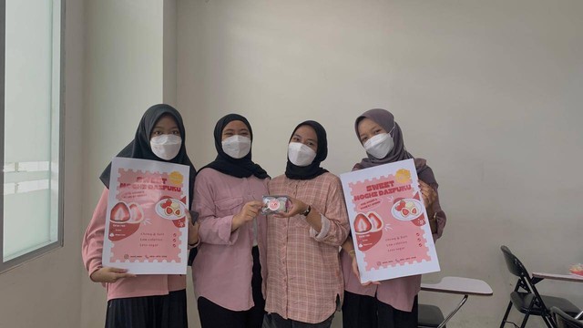 Sumber Gambar: Dokumentasi Pribadi Percobaan Bisnis pada saat Mata Kuliah Perencanaan Bisnis. Universitas Muhammadiyah Yogyakarta. (Foto: Fathiyya Utami)