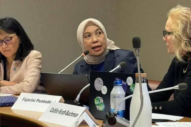 Staf Ahli Menteri Perdagangan Bidang Iklim Usaha dan Hubungan Antar Lembaga, Fajarini Puntodewi, menjadi panelis pada side event "Woman Empowerment Troughs Trade: Breaking Barriers and Transforming Subsistence into Value Chain Participation" di Conference Comission of the Status of Woman ke-68 di Kantor PBB, New York, Amerika Serikat, Rabu (13/3). Foto: Kemendag