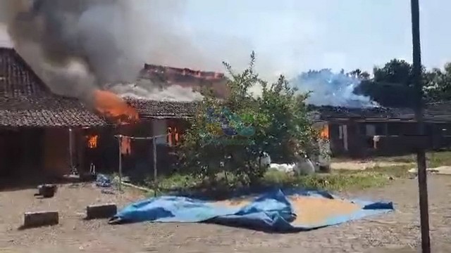Kebakaran rumah di Desa Gayam, Kecamatan Gayam, Kabupaten Bojonegoro, Jawa Timur. Selasa (26/03/2024). (Aset: Dok Istimewa)