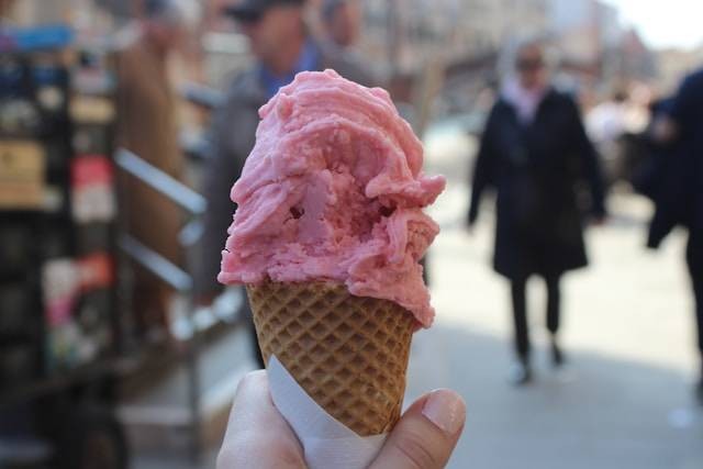 Tempo Gelato Jogja. Foto hanyalah ilustrasi, bukan tempat yang sebenarnya. Sumber: Unsplash/Myfanwy Owen